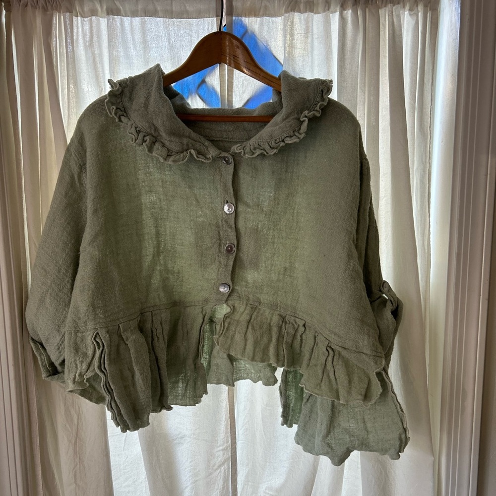 Magnolia Pearl light linen jacket in Seafoam color